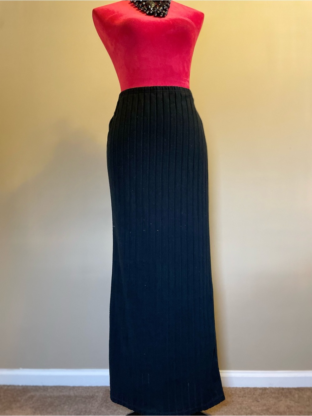 Black Ribbed Maxi Skirt - Elegant Women's Skirt